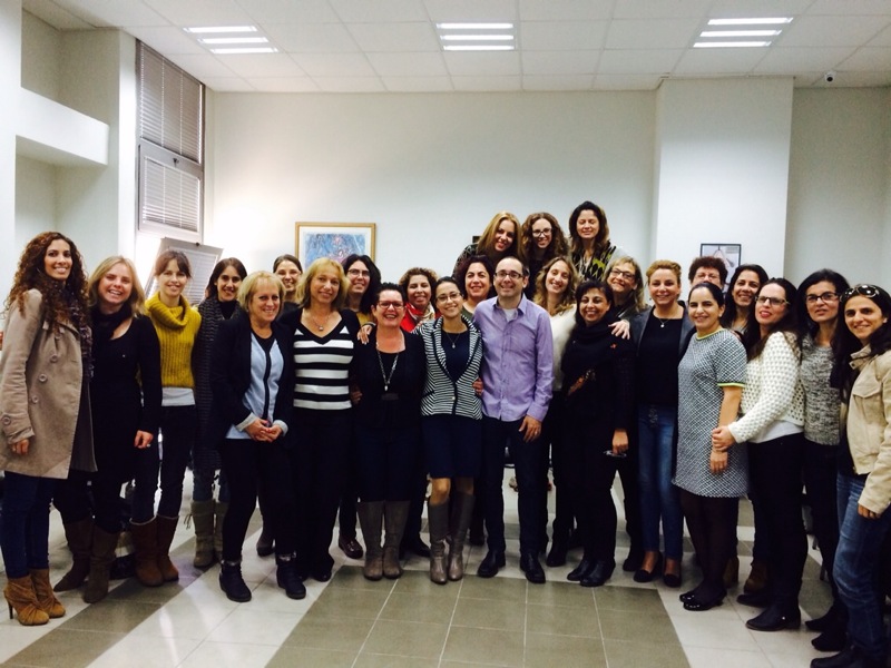 יובל בן בסט - מנחה סדנאות צחוק, גרפולוגיה ושפת גוף