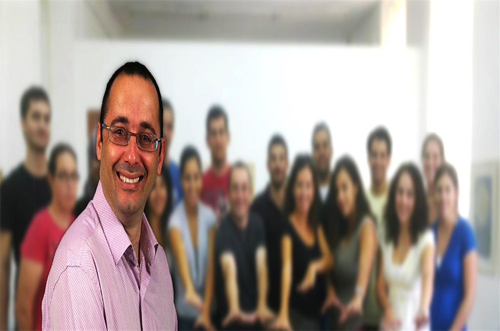 יובל בן בסט - מנחה סדנאות צחוק, גרפולוגיה ושפת גוף